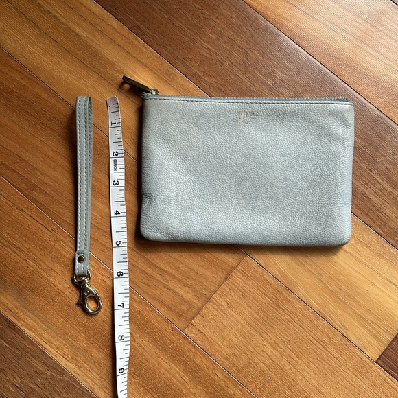 Fossil Powder Blue Leather Wristlet Pouch Purse / Clutch - Picture 13 of 13